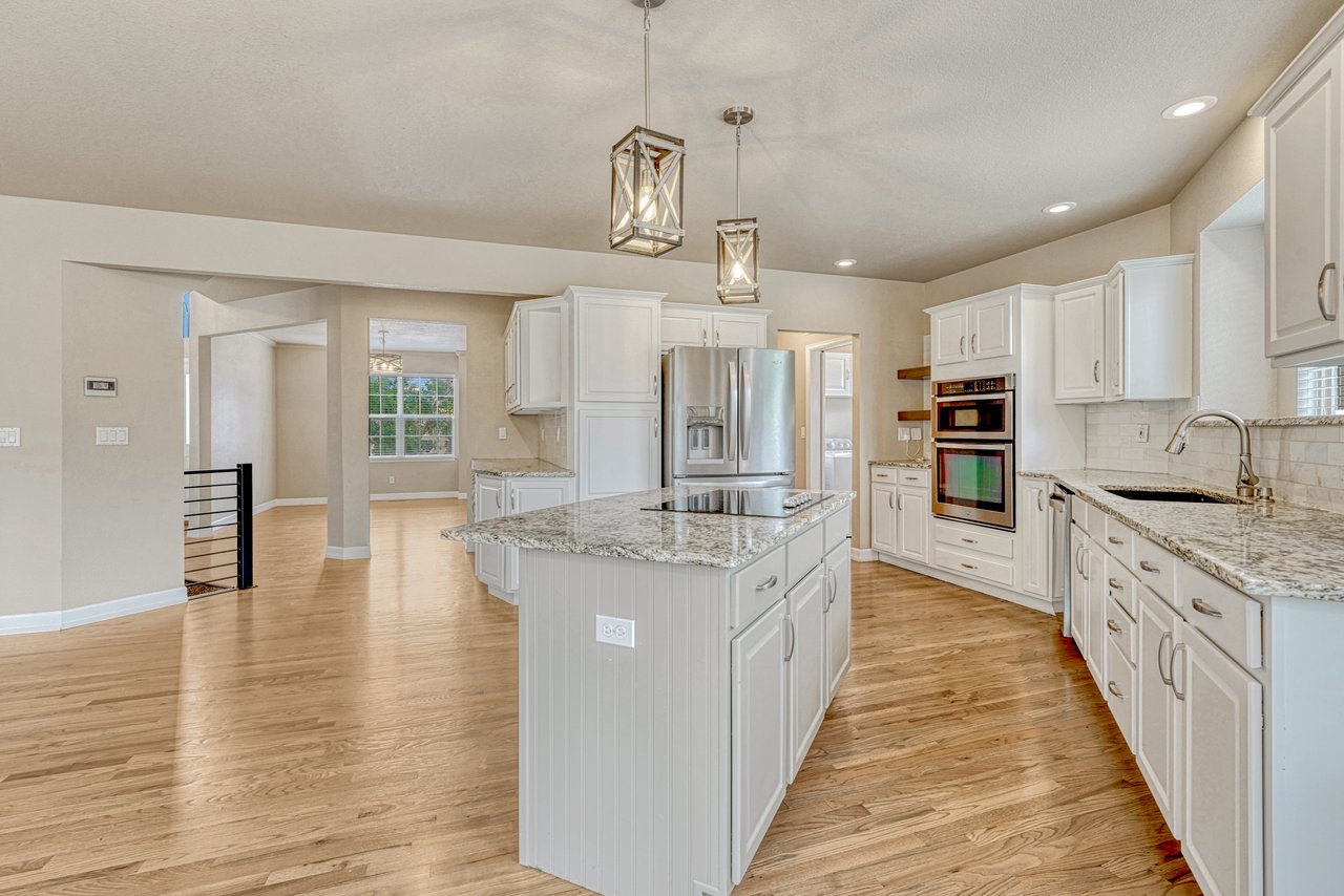 12589 Highland Oaks Place
