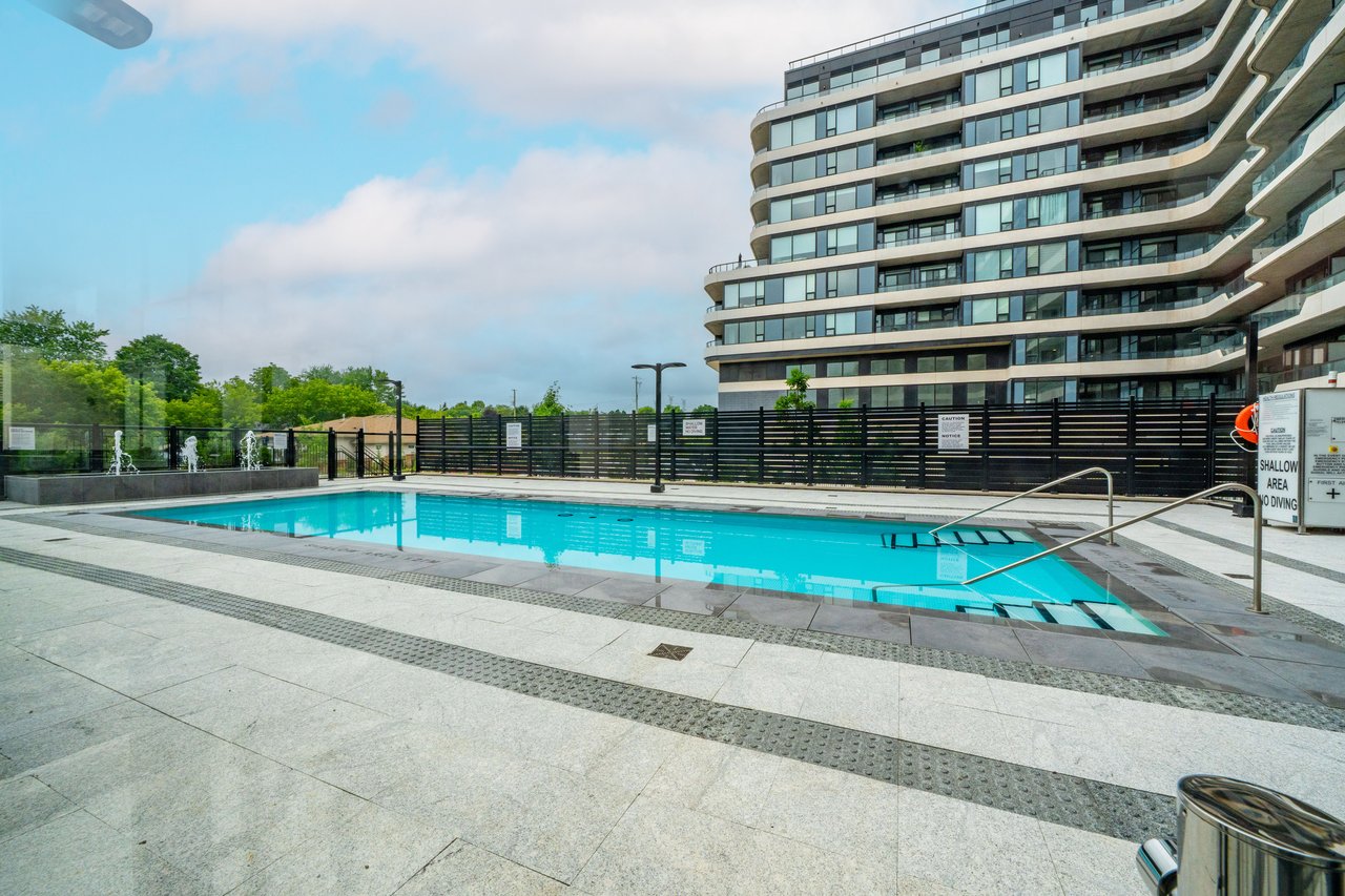 8188 Yonge Street, 235