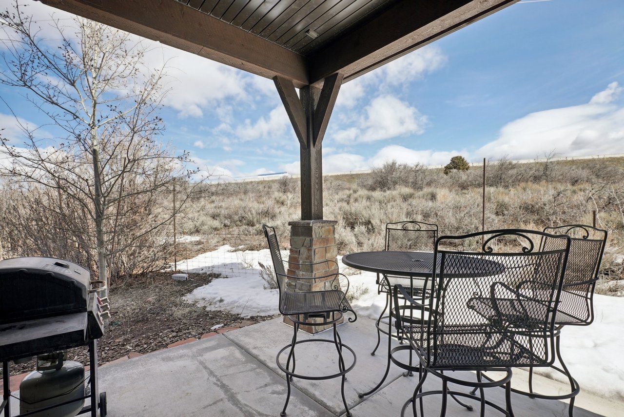 1713 E Viewside Cir
