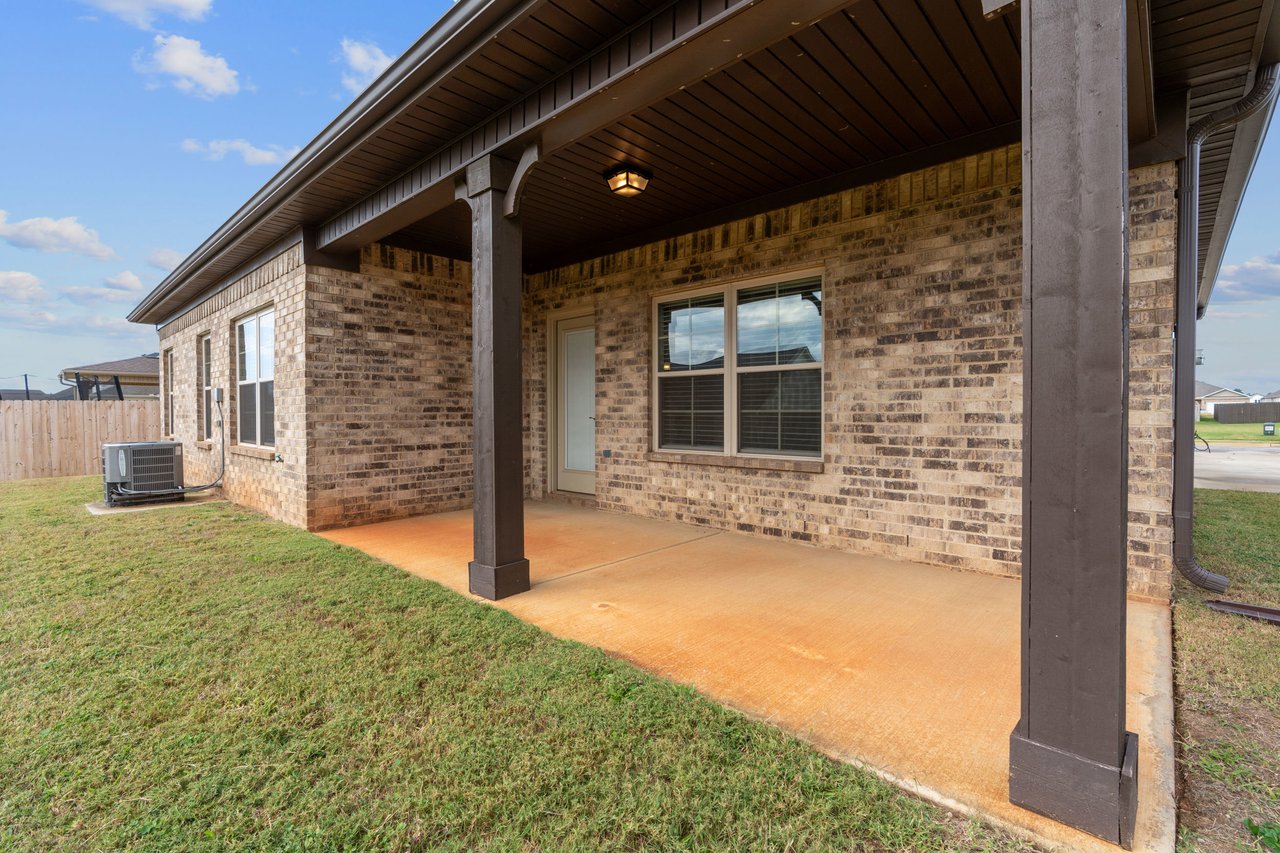 Elegant Meridianville Home with Loft, Flex Space & Covered Porch