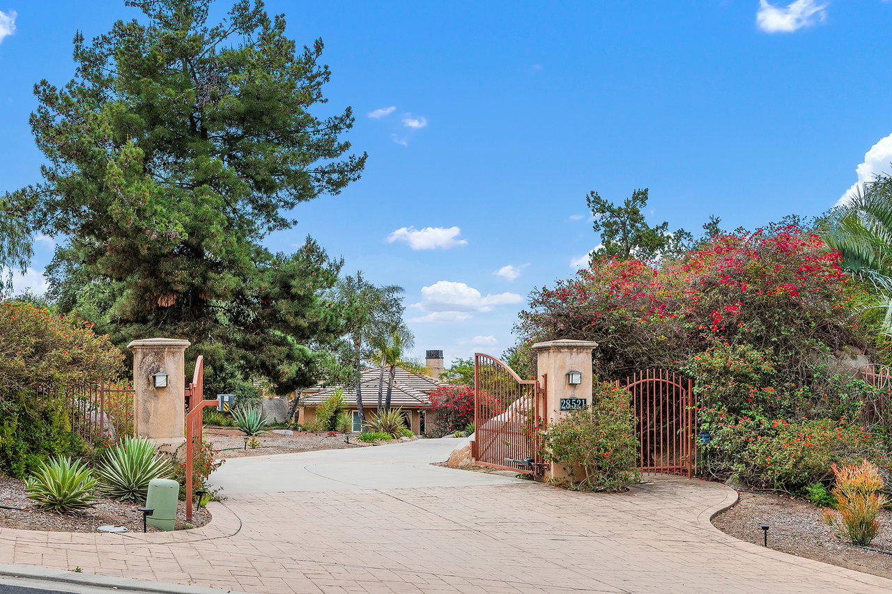 28521 Gladstone Court