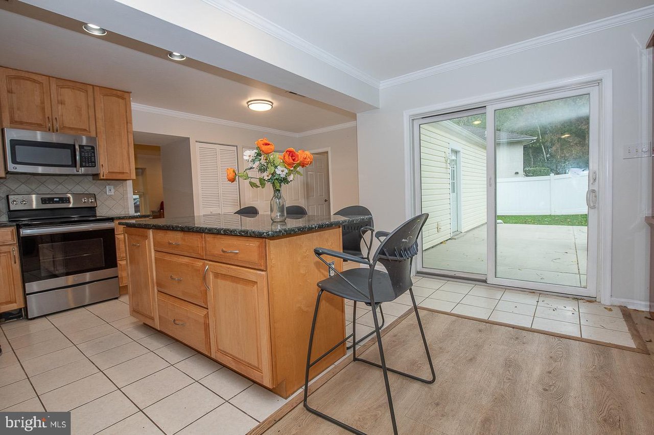 82 Woodbine Way