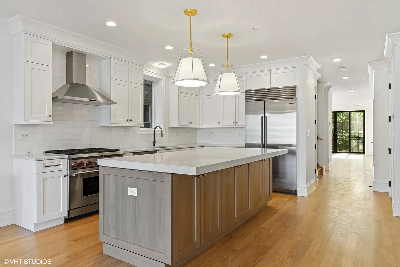 1733 N Mohawk Unit 3S