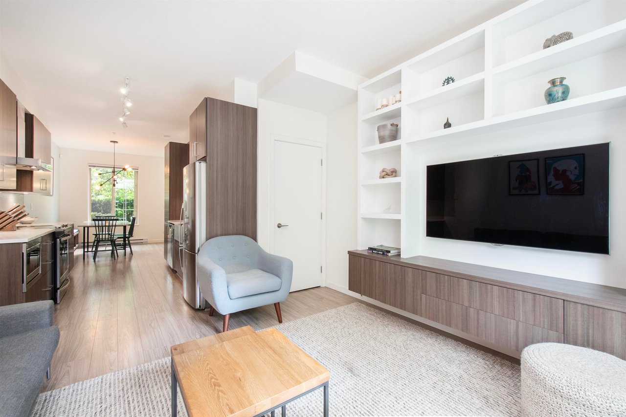 14-433 Seymour River Pl