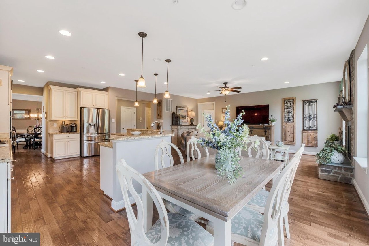 2302 Sage Dr