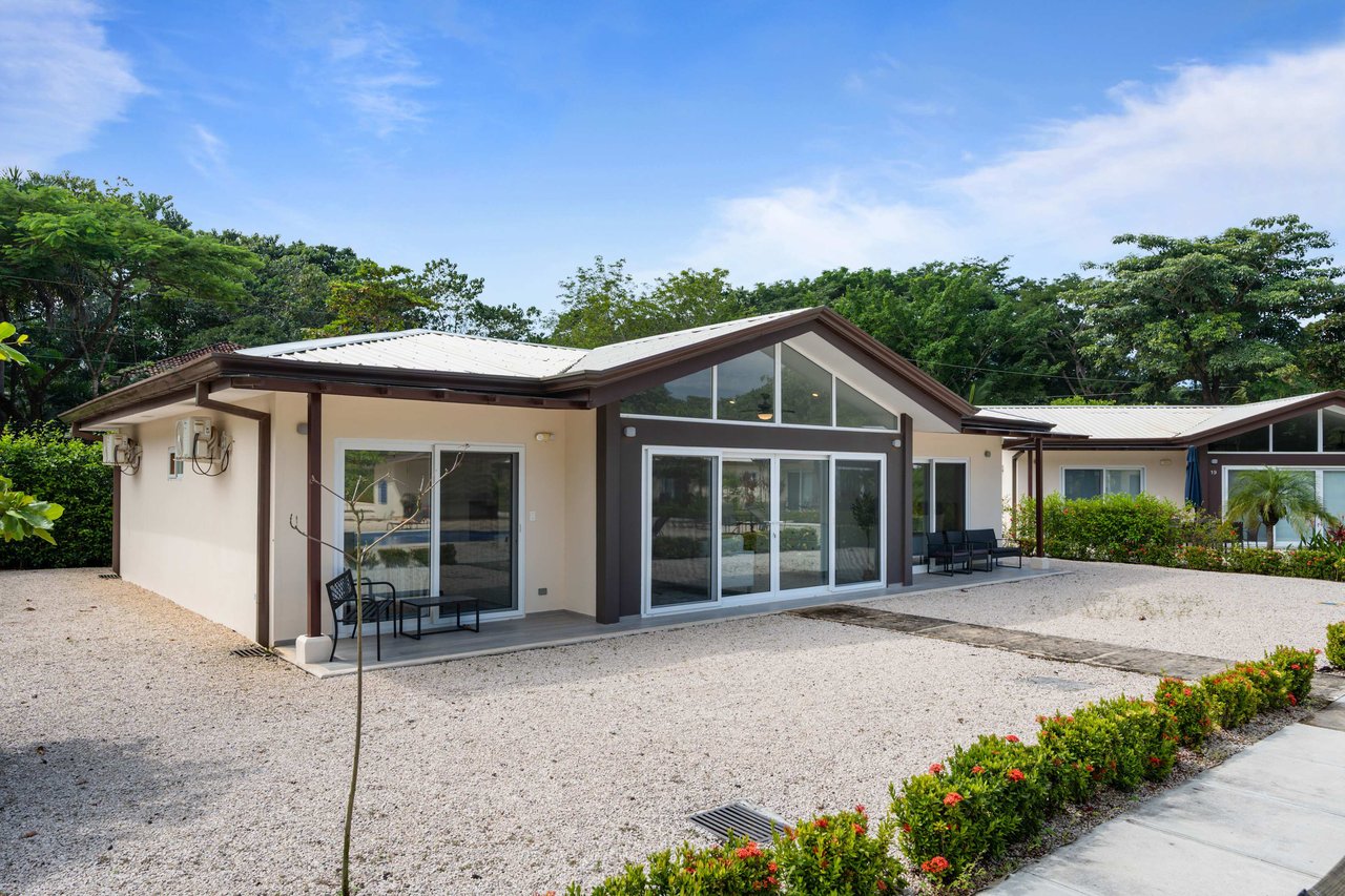 The Point 20 | Modern Elegance Meets Coastal Serenity – Home for Sale in Playa Avellanas!