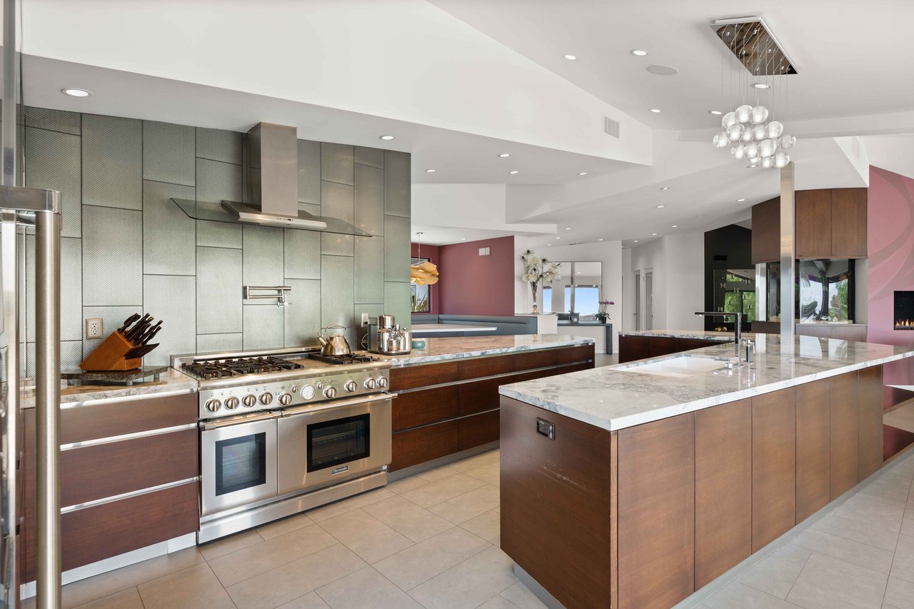 4 Buckboard Ln, Rolling Hills, CA 90274