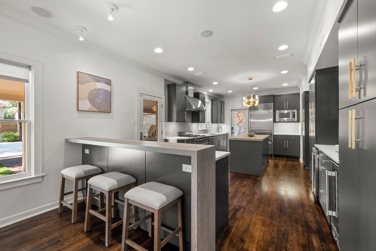 Luxury Property in Olmos Park