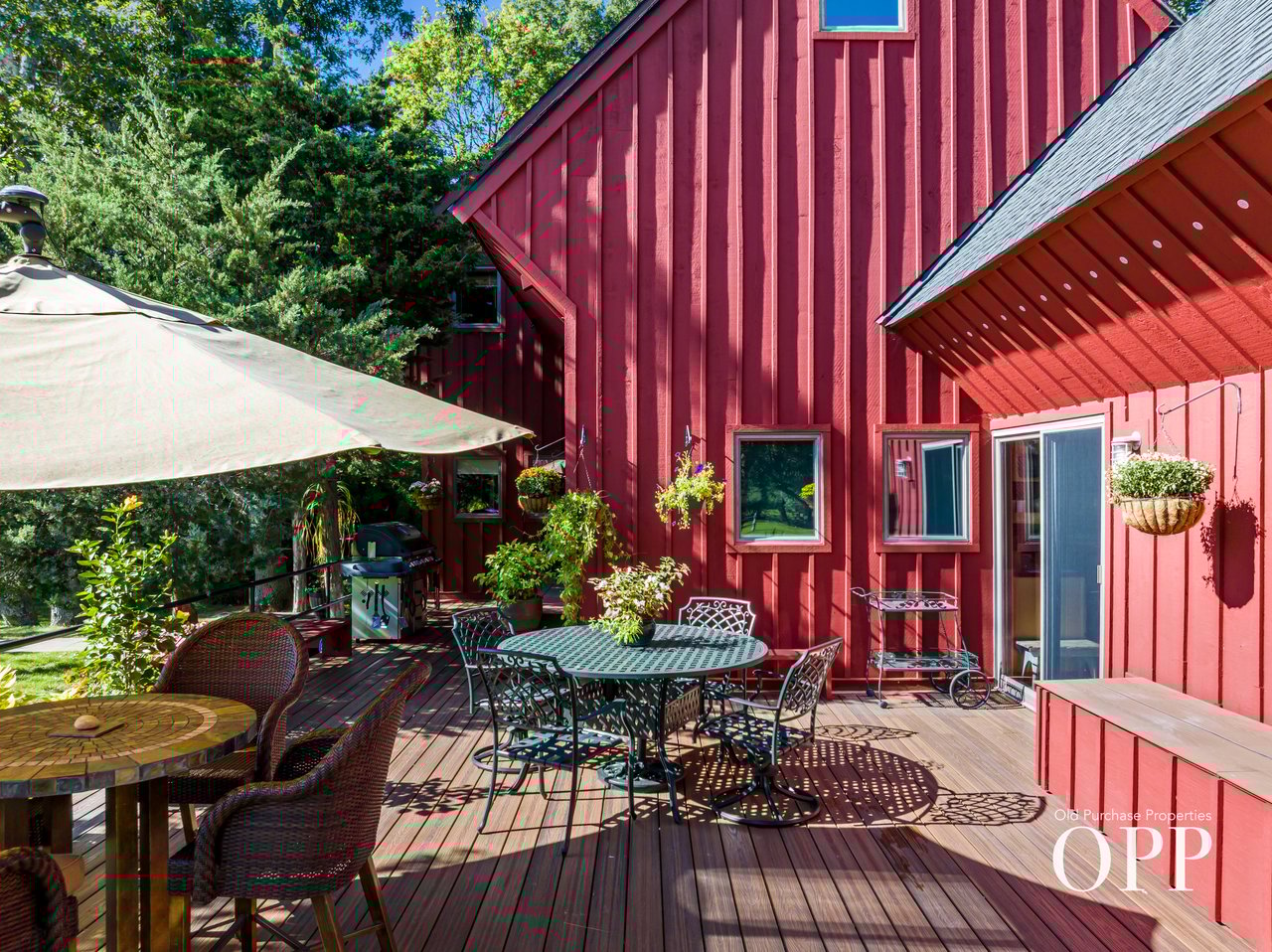 A Pastoral Haven on Nearly 3 Acres, Surrounded by Protected Land