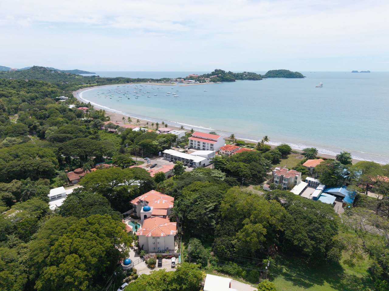 Surfside Tower 105 | Bright Ground-Floor Condo – Just Steps to the Beach