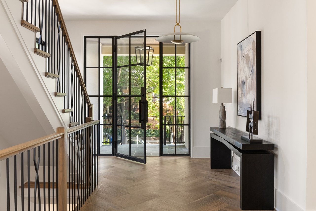 555 Orme Circle | VIRGINIA Highlands