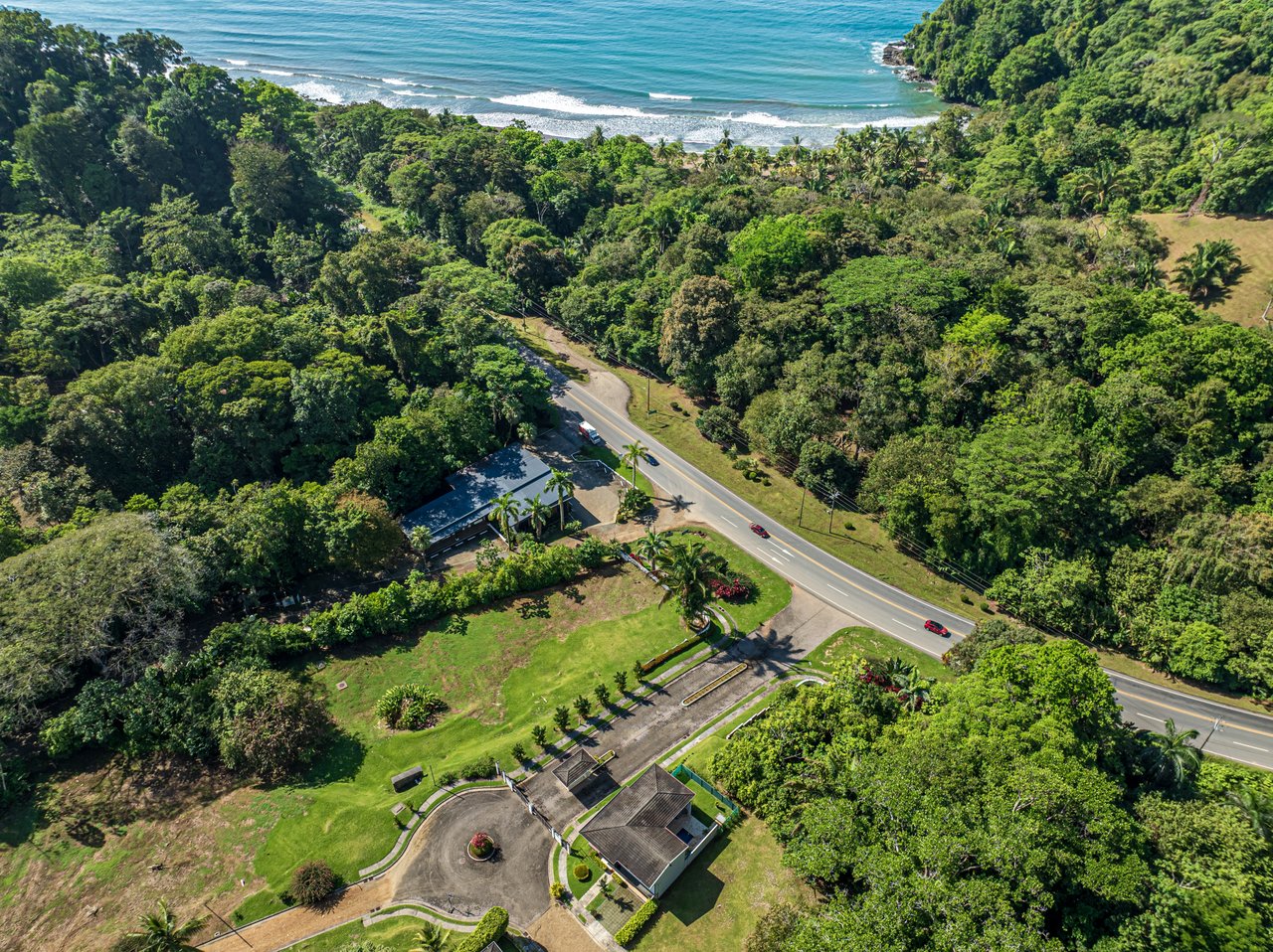 Elegant Tropical Villa Steps from Playa Hermosa – Gated Community