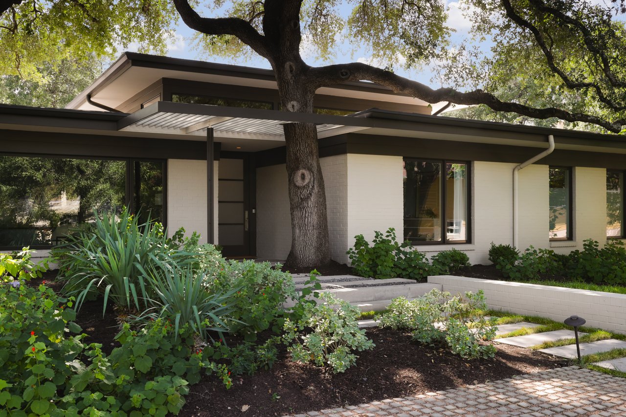 3407 Northwood Circle