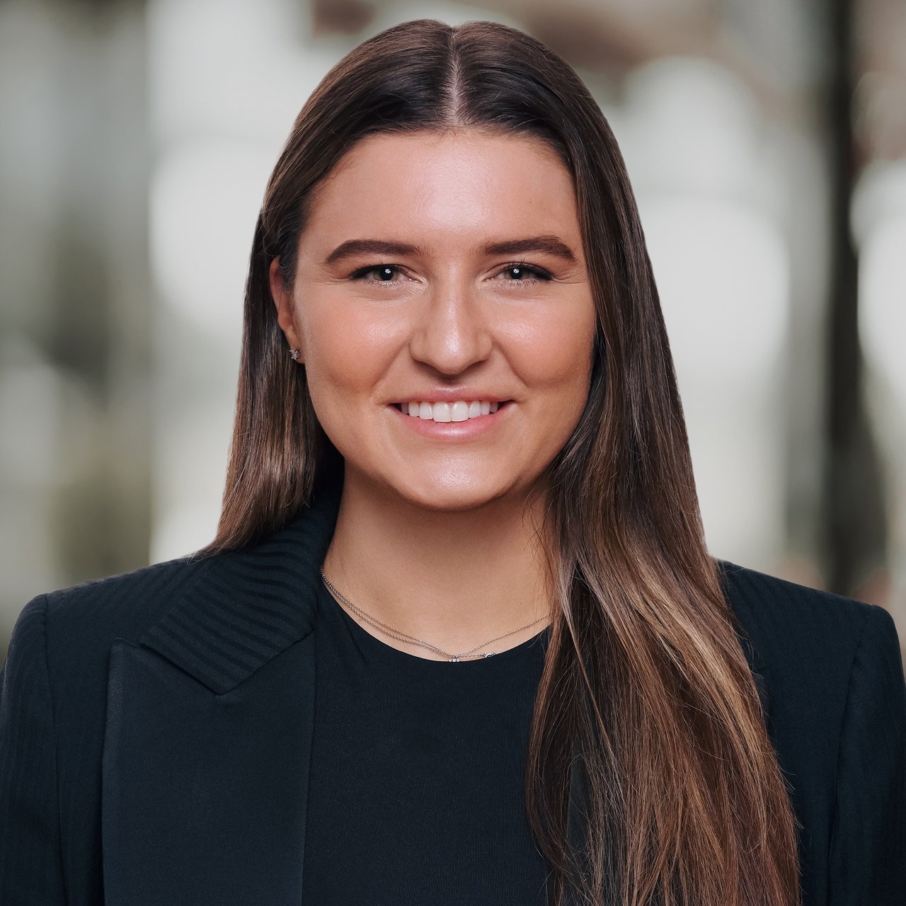 Ava Anz New York, NY License Real Estate Salesperson