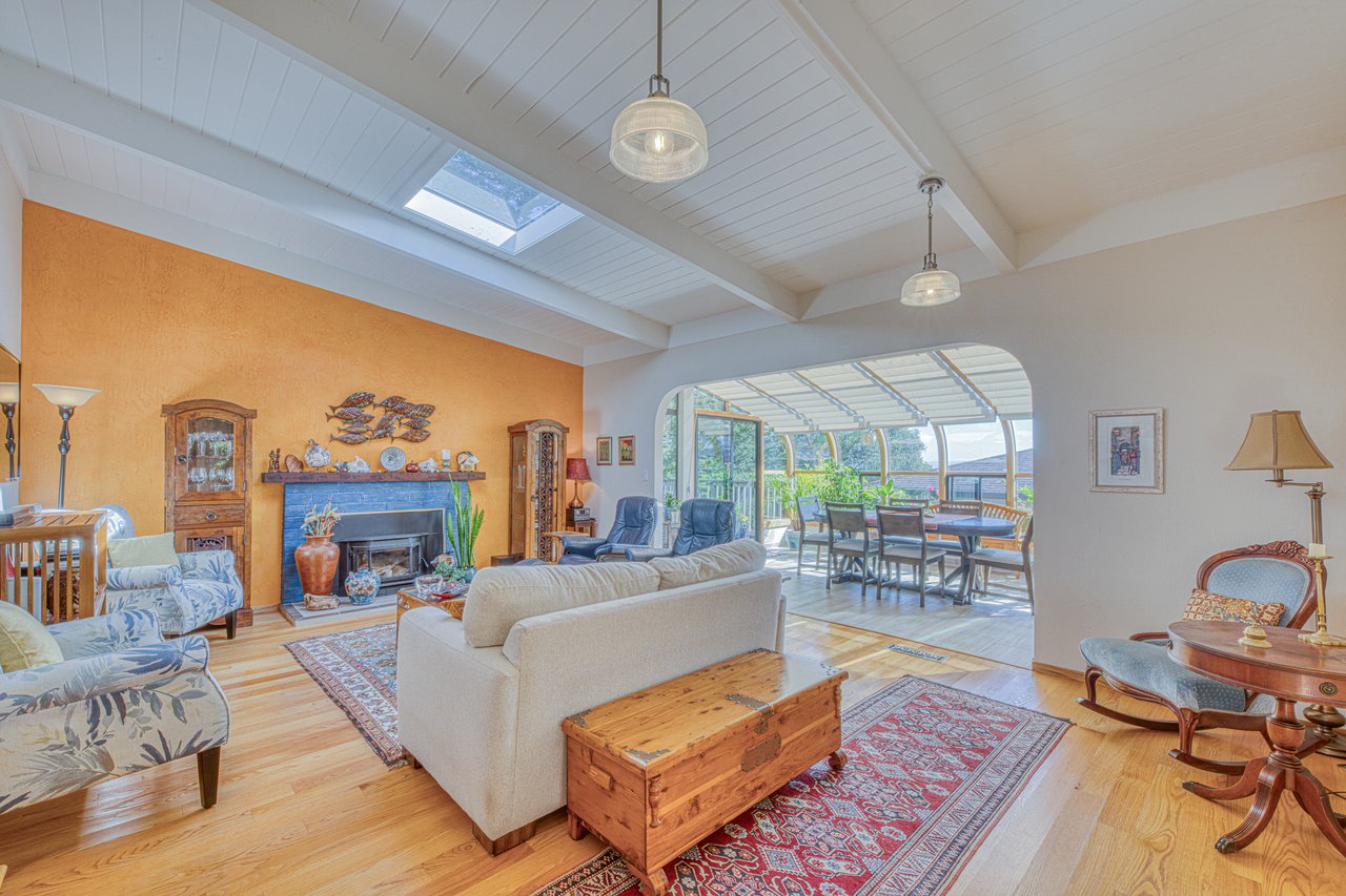 14 Shady Ln  Monterey