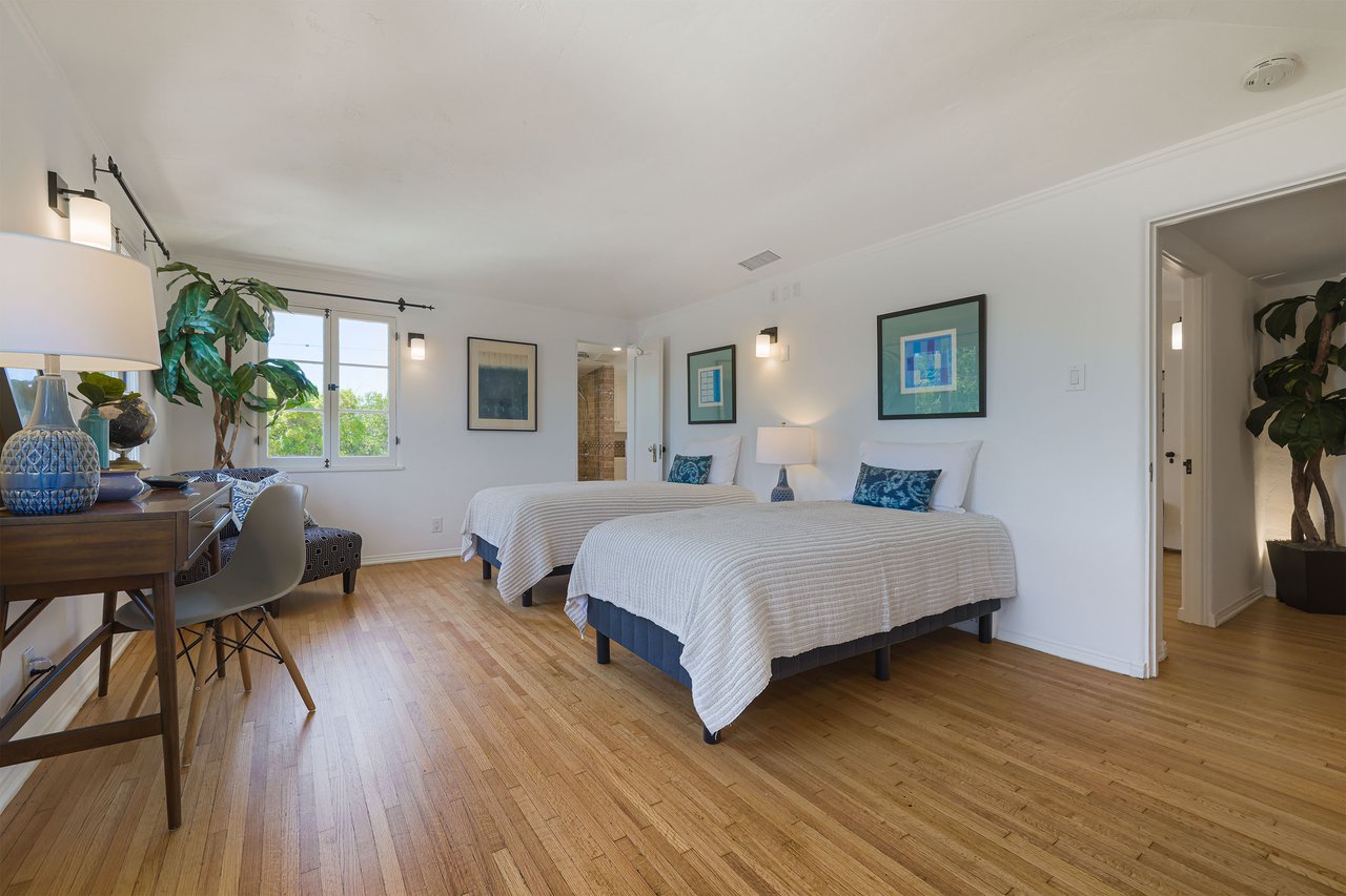 516 E Stocker Street