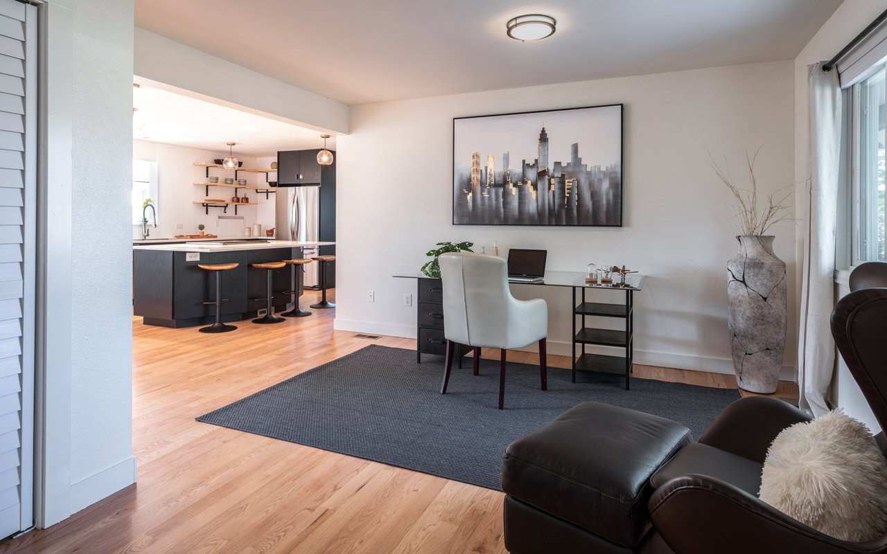 10394 Macedonia Street