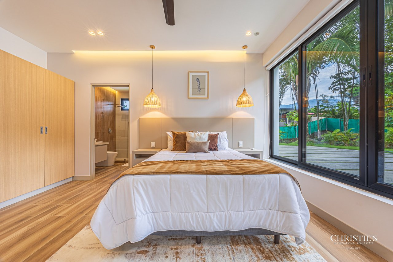 Casa Iguana Turnkey Tropical Paradise