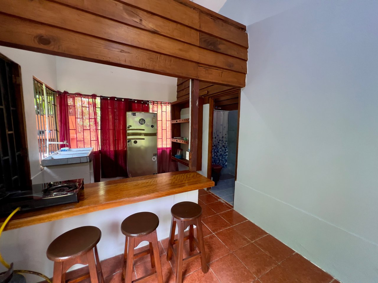 Affordable Wooden Cabañita, 2 bed, 1 bath. 