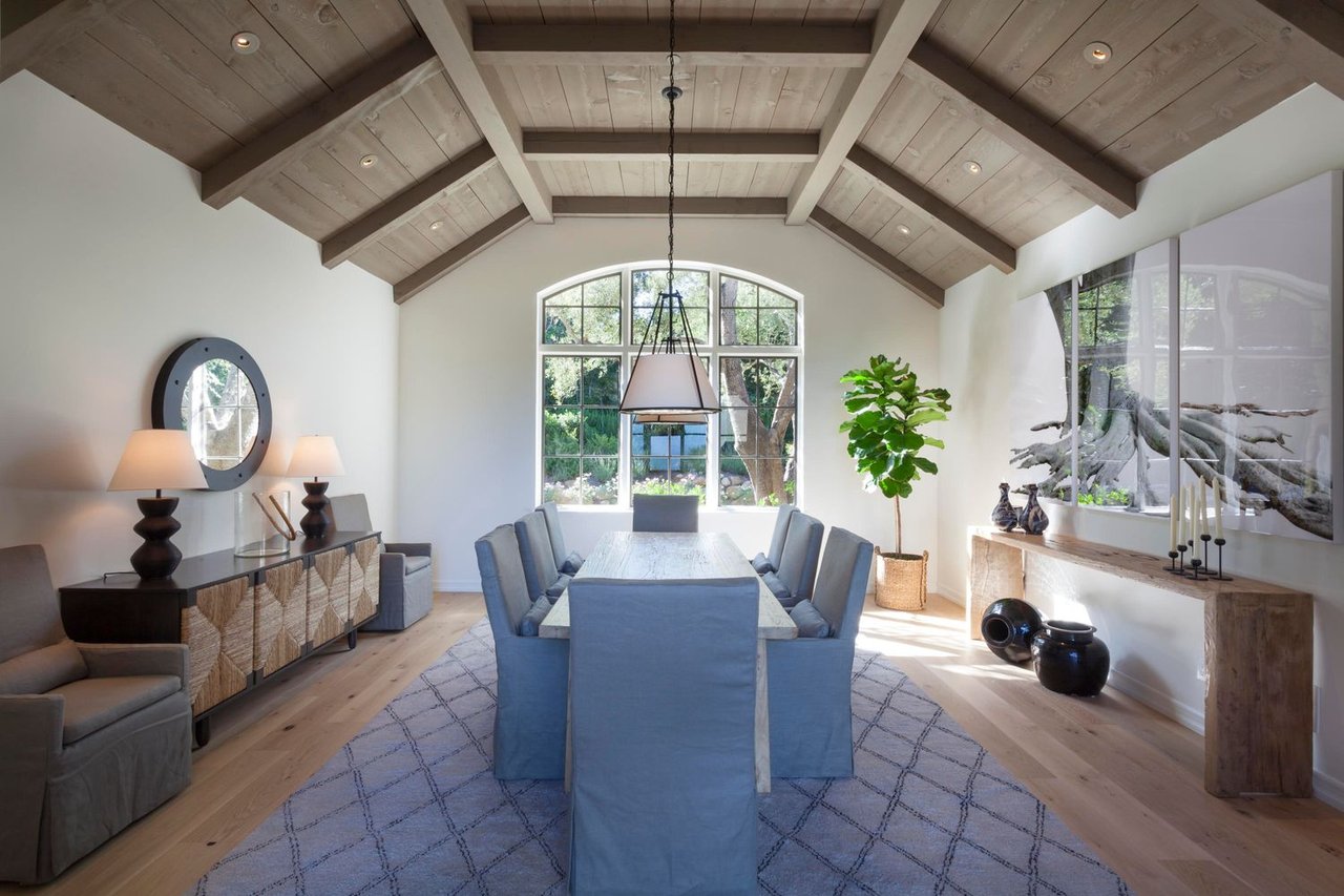 803 Picacho Ln