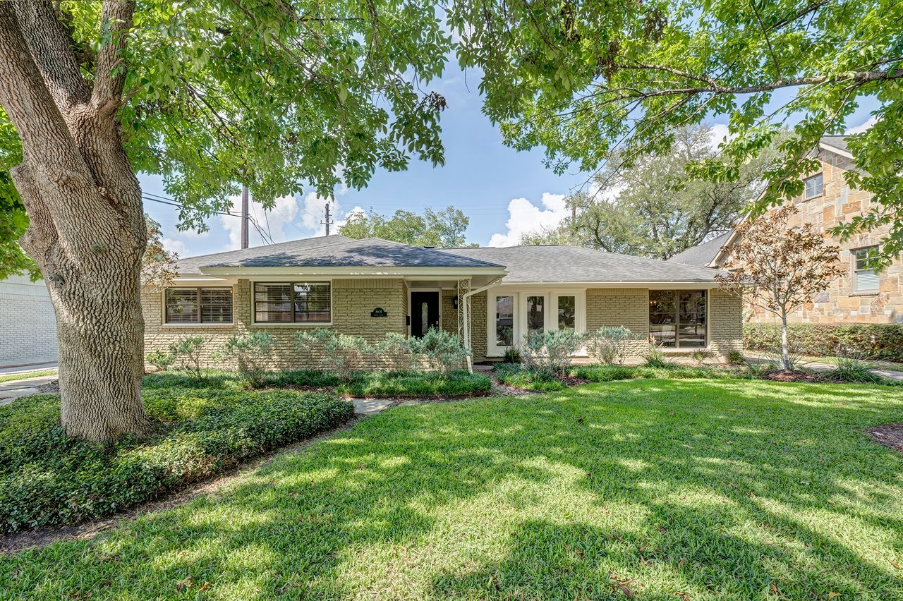 8606 Ilona Ln