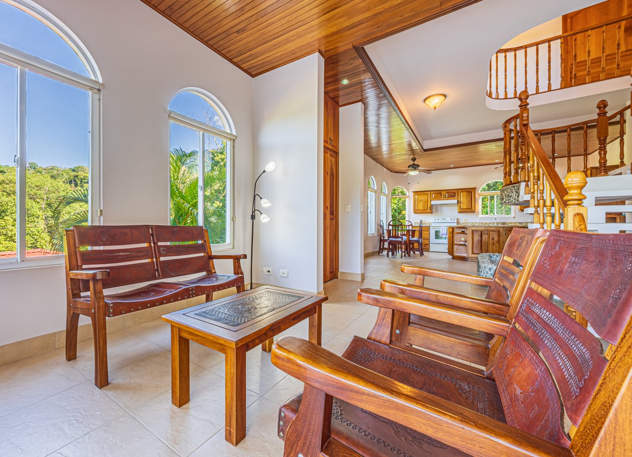 Elegant 3 Bedroom + Office Jungle Home in Puesta Del Sol, Ojochal