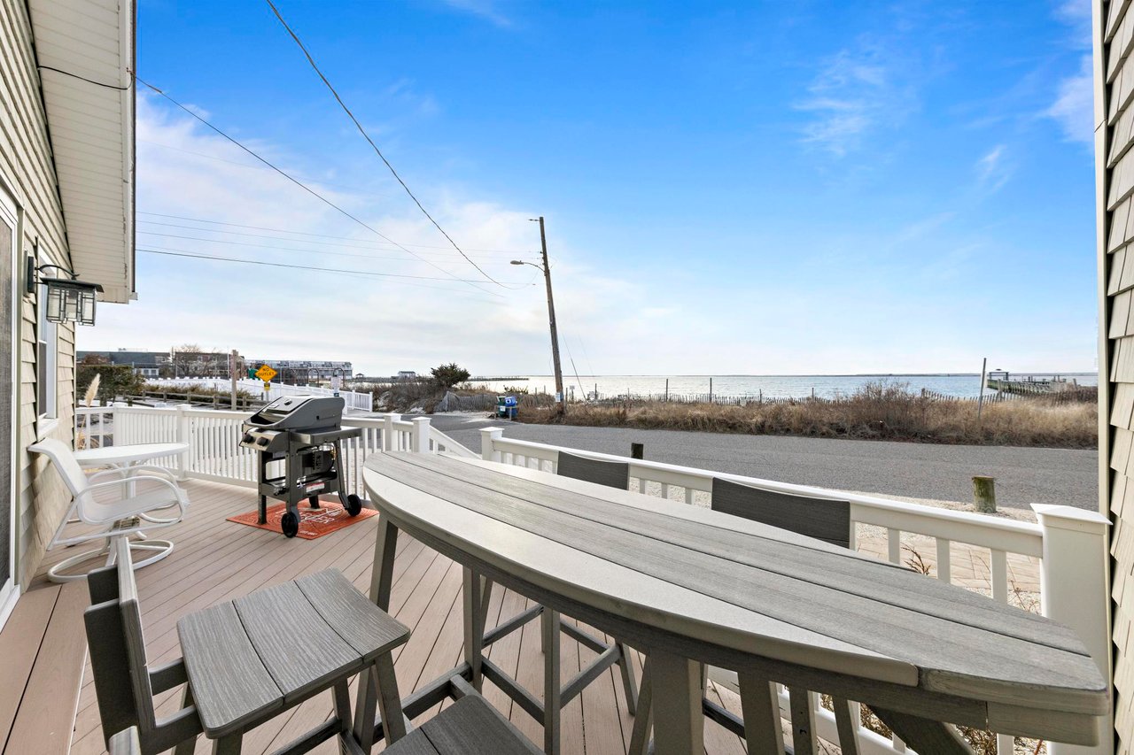 25 Joan Rd, Long Beach Township - Pet Friendly 