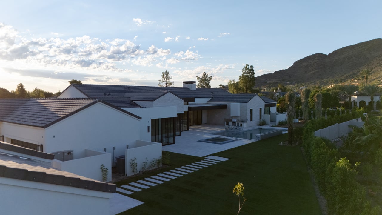 5636 E CABALLO DR