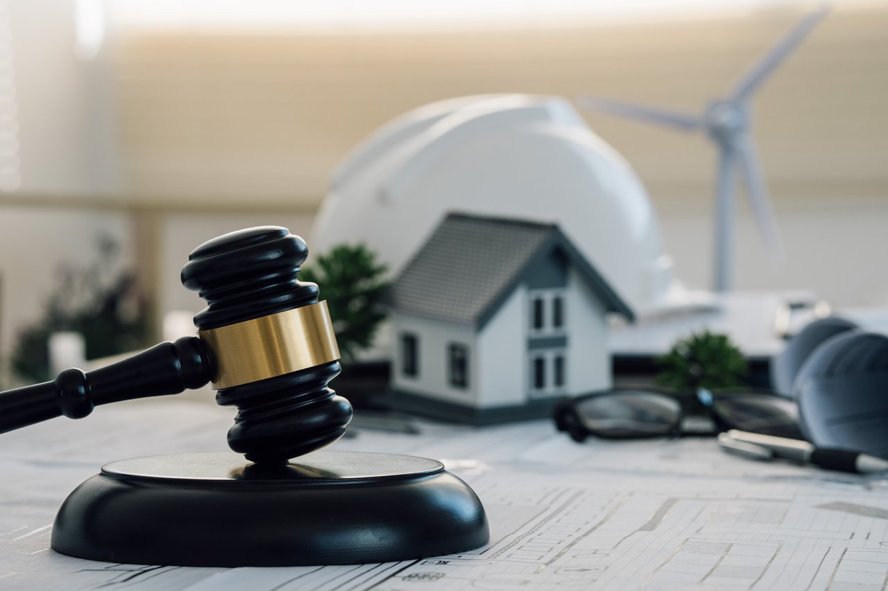 Zillow vs. Compass: The Real Estate Lawsuit That Could Change How Homes Are Sold cover