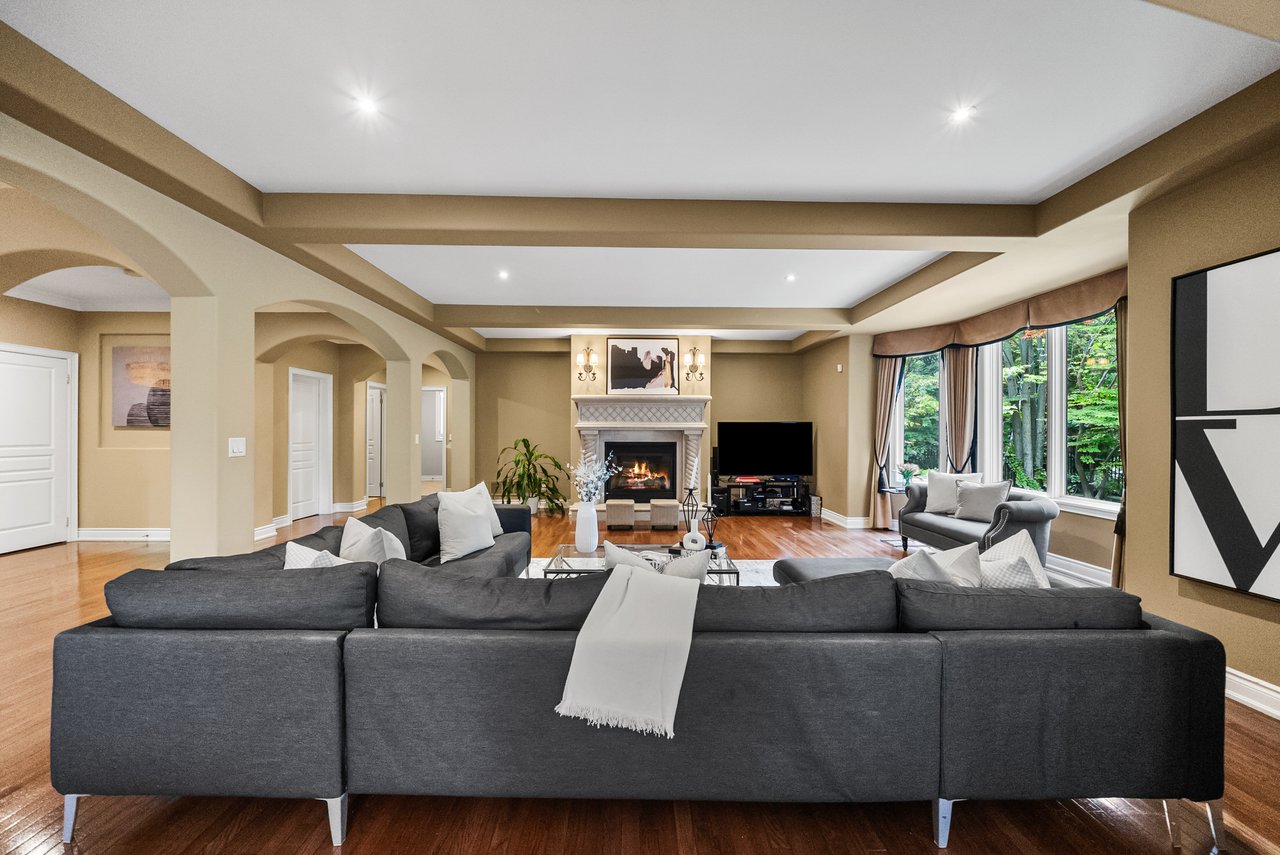 535 Canyon Ave