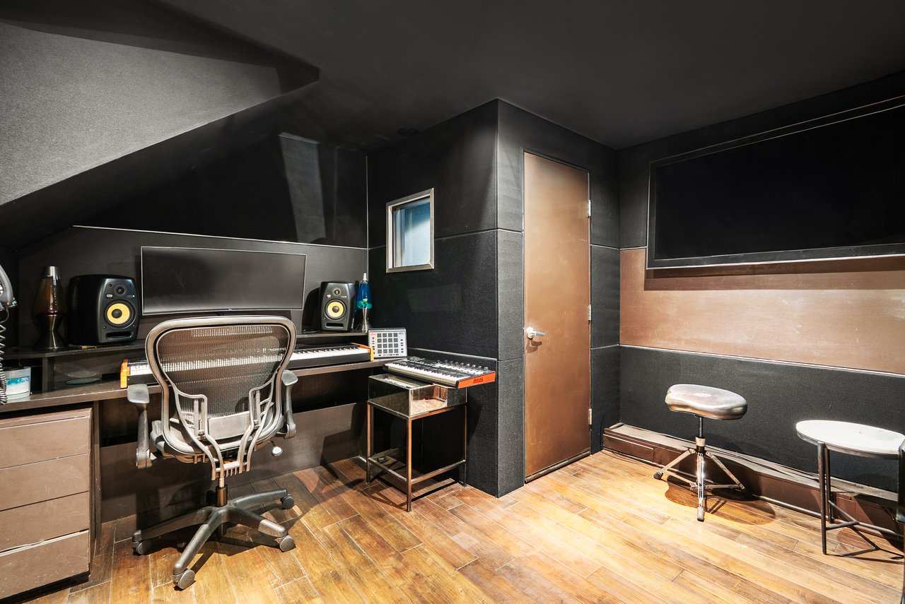 751 N Highland Ave, Hollywood