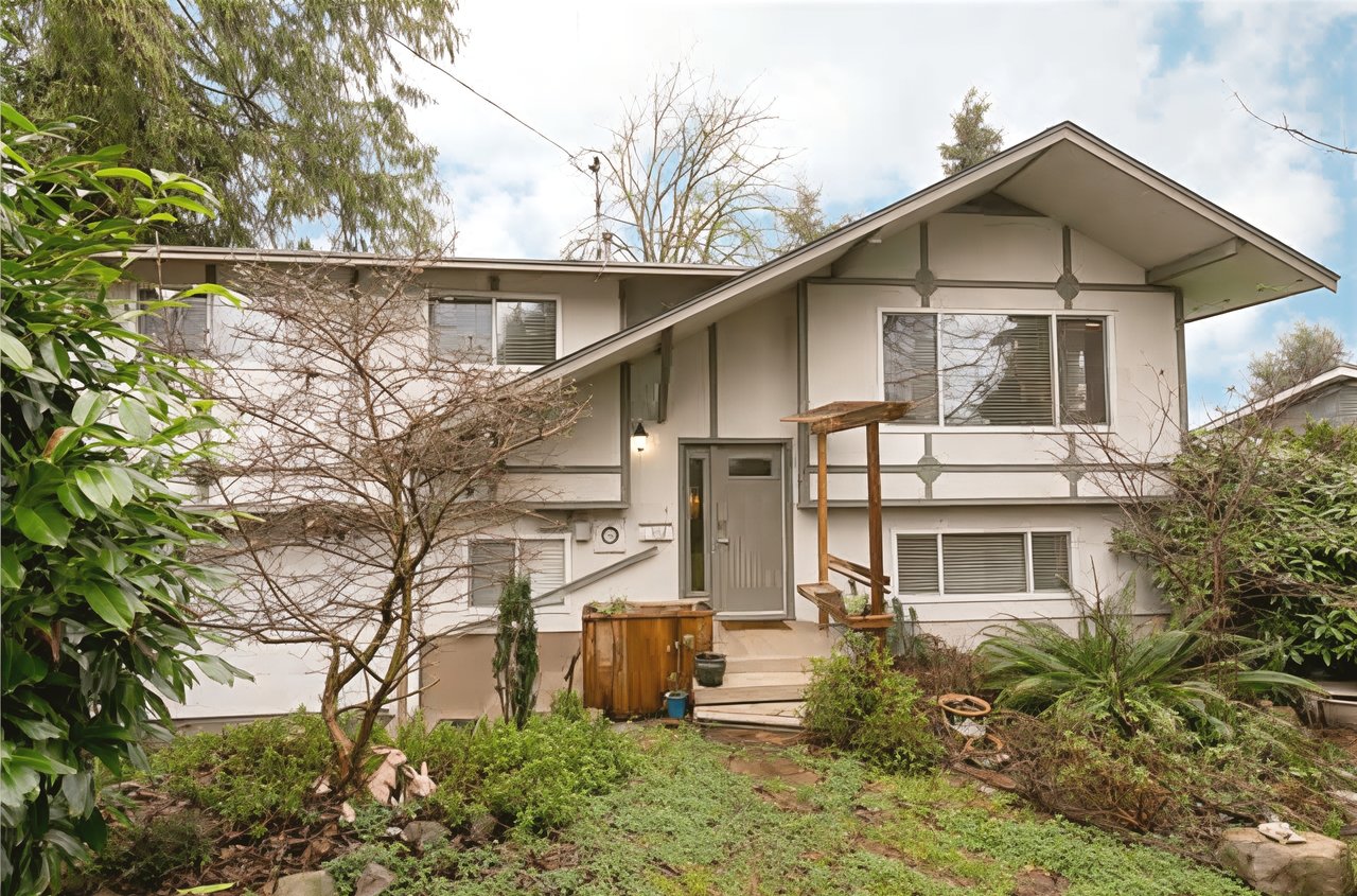 4158 Mt Seymour Pkwy