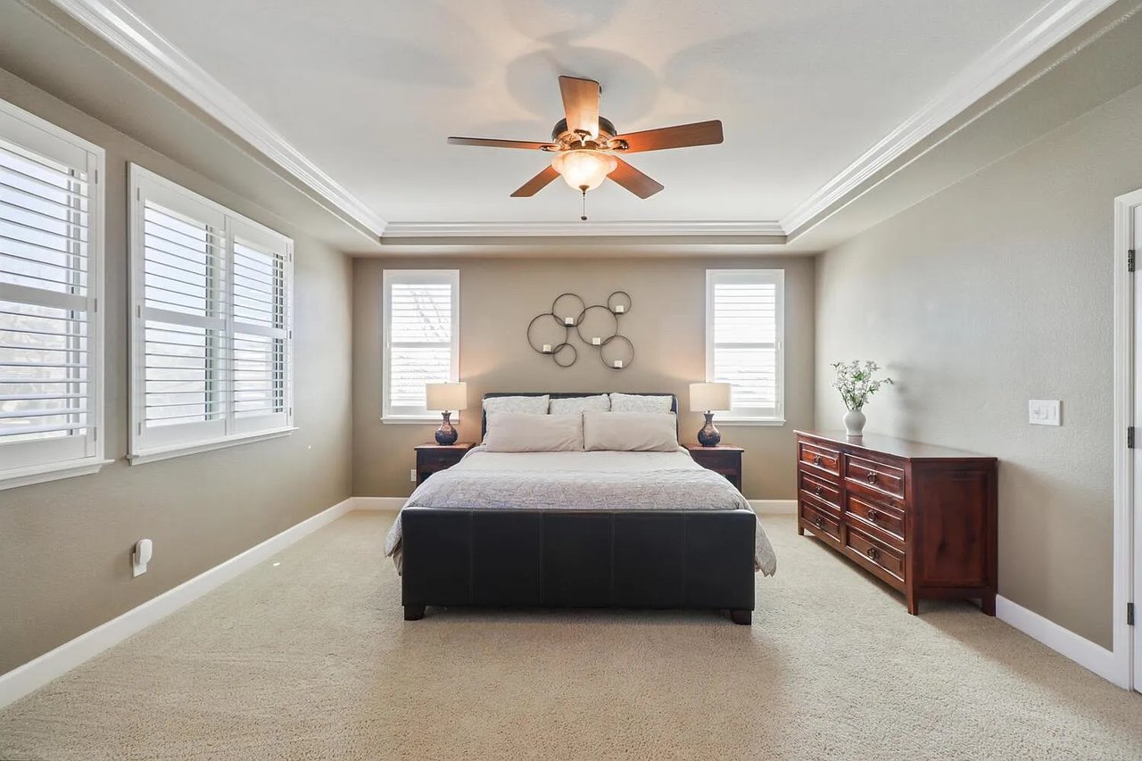 2200 Red Hawk Ct