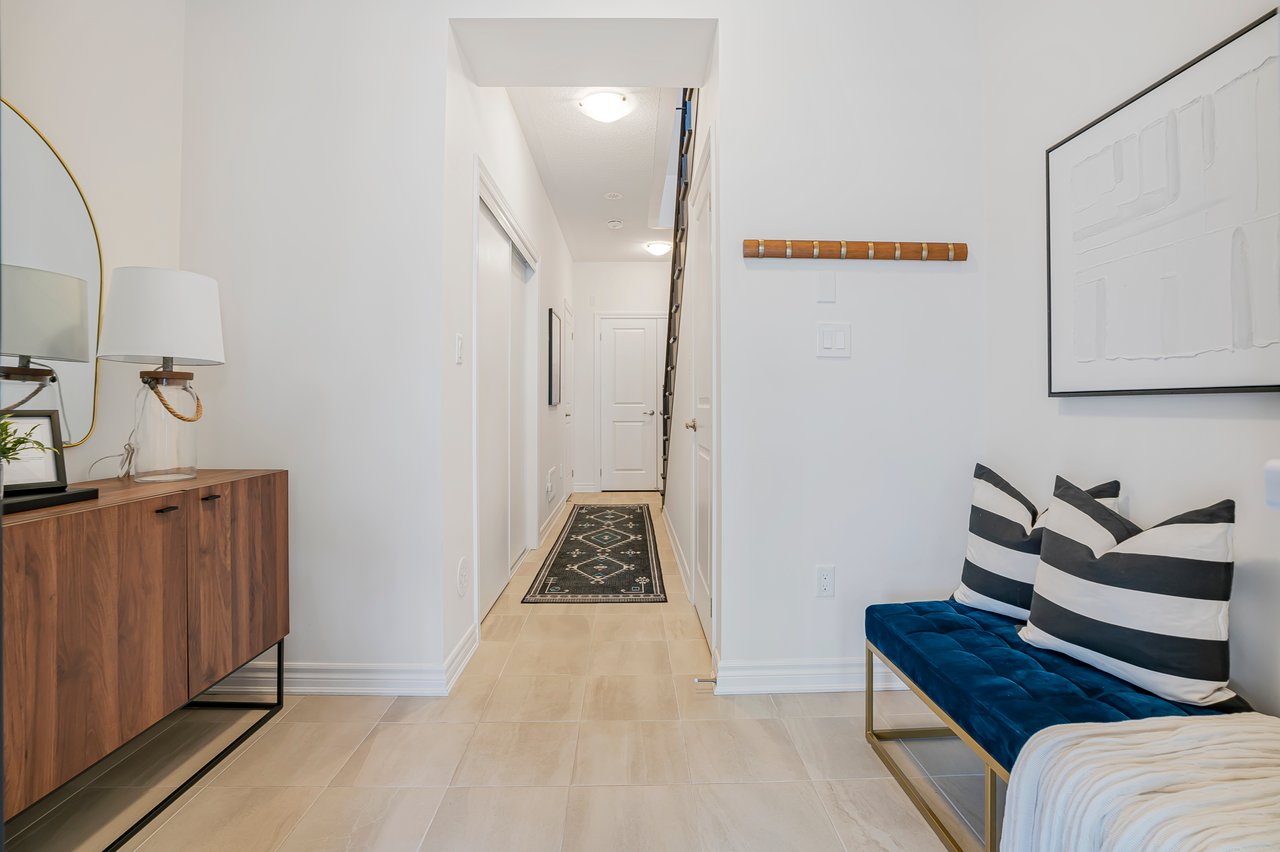 1179 Lloyd Landing