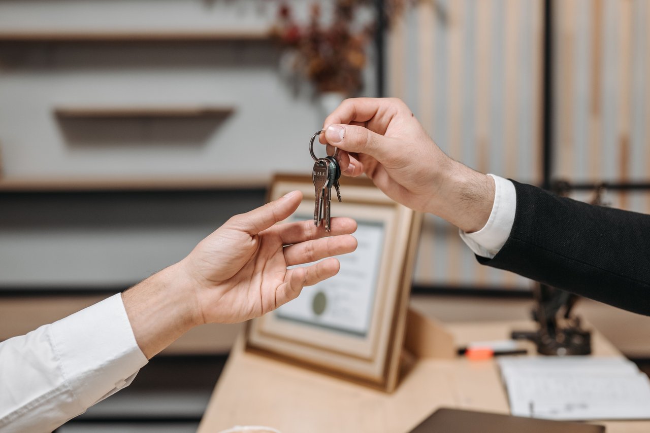 Can Closing Be Delayed, and What Causes Delays?