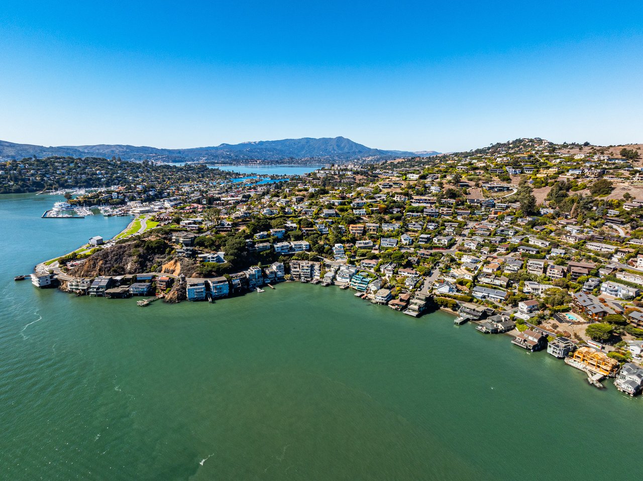 Dramatic Contemporary Architecture and Golden Gate Bridge Views