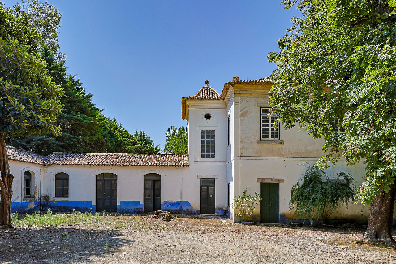 Magnificent 17th-Century Palace with  76,400 m² Estate Near Coimbra