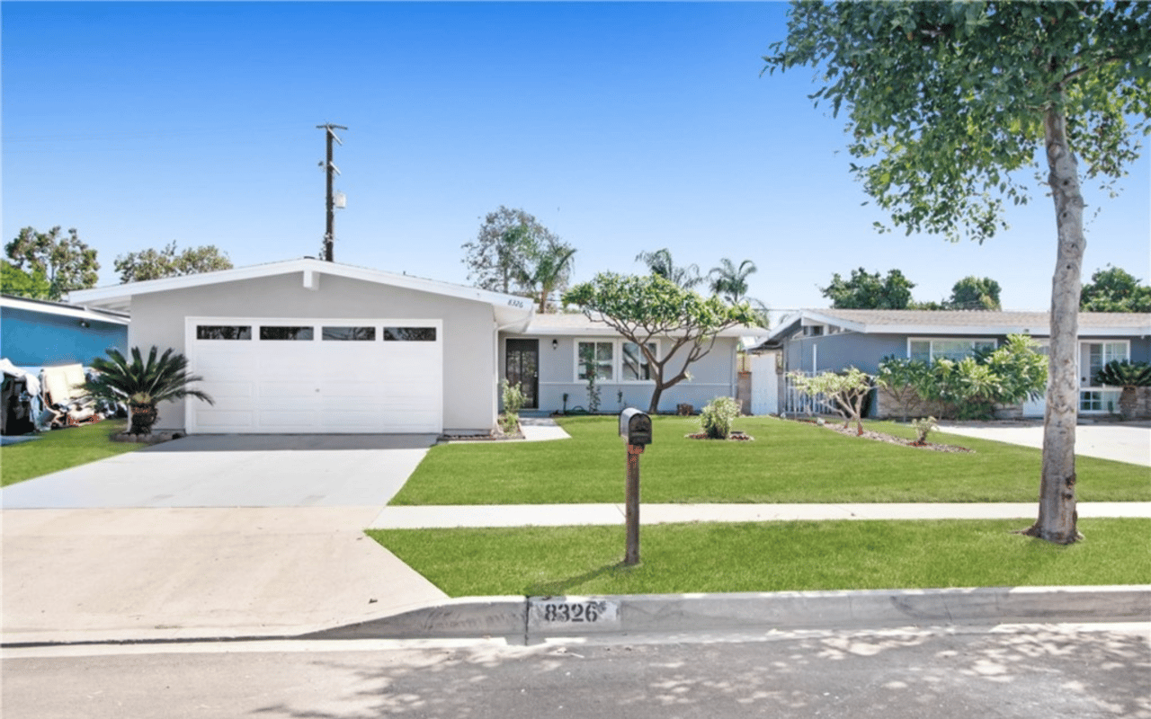 8326 Sanger Ave