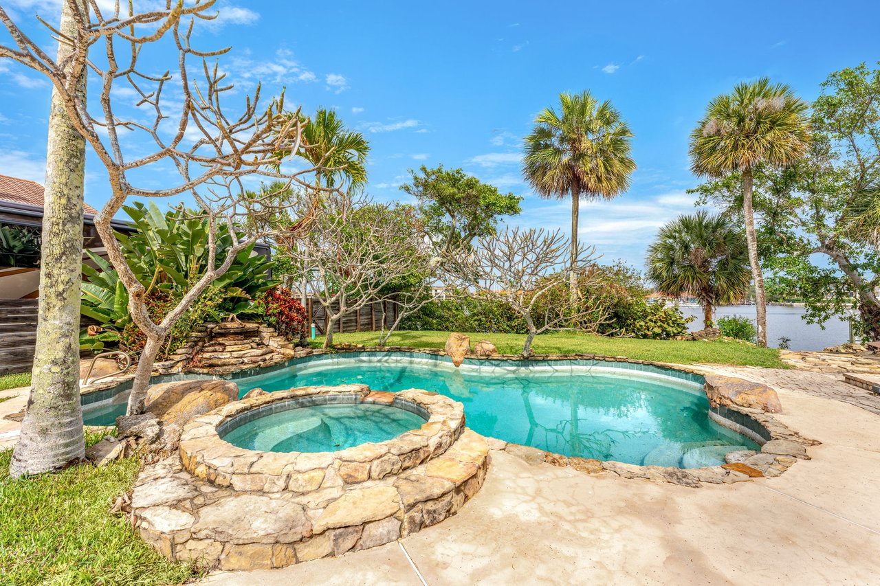 11450 S Tropical Trail