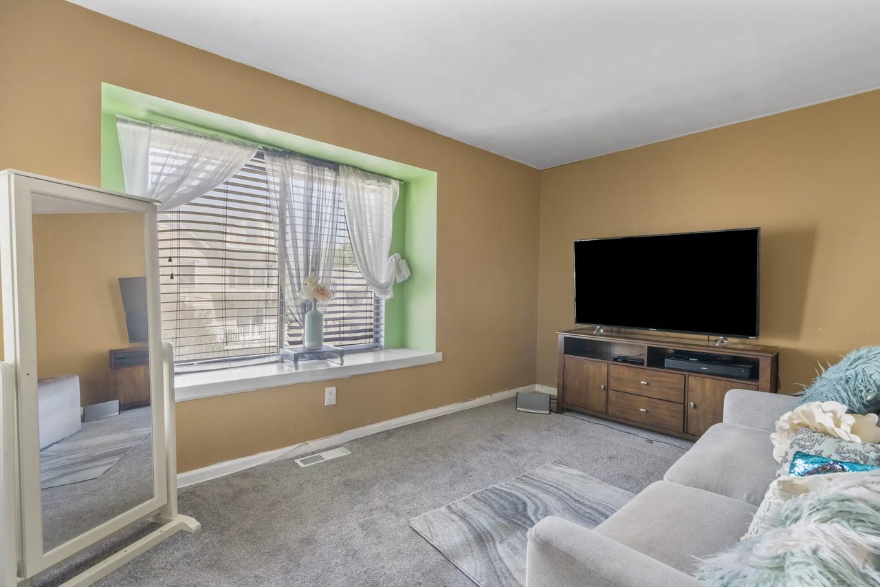 11 Finney Lane Unit 6