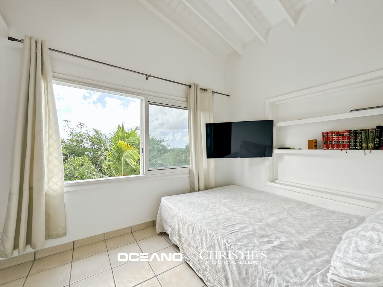 POINT PIROUETTE – 2-Bedroom Townhouse with Private Pool