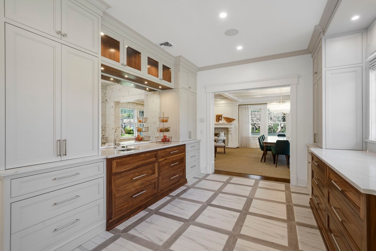 46 Park Street, Tenafly, New Jersey 07670