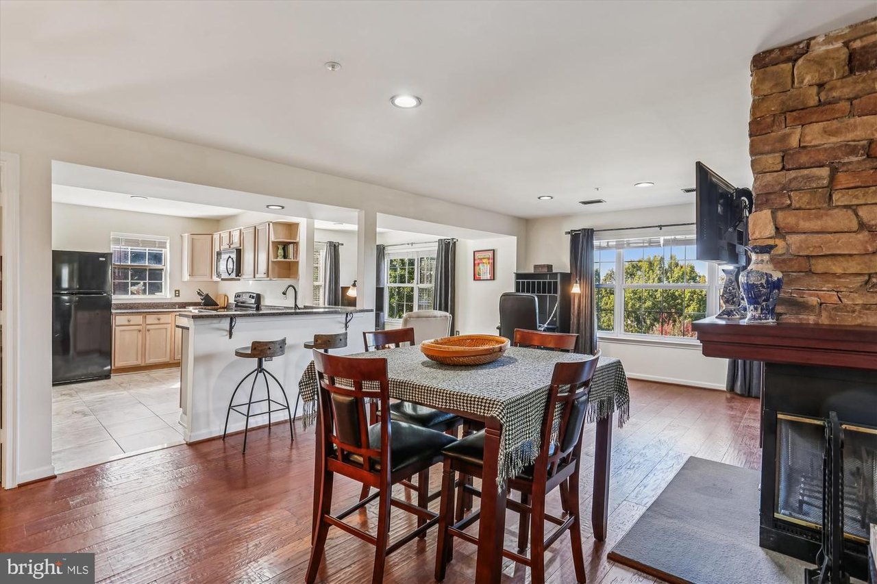 302 Ridgepoint Place #16