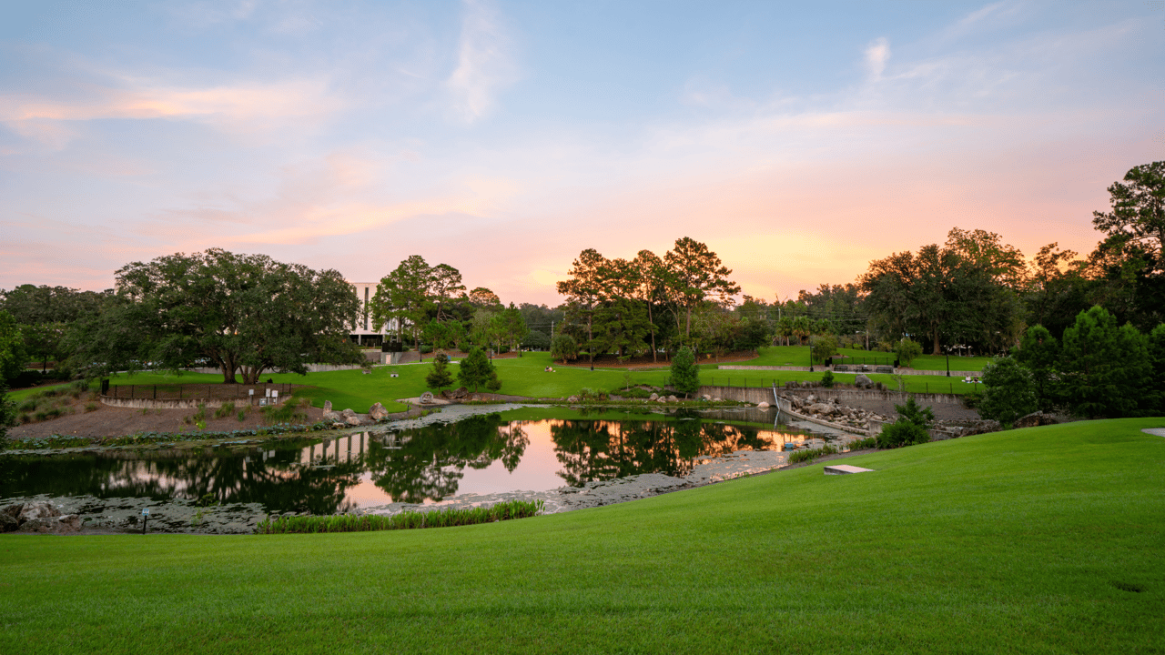 cascades park at sunset in tallahassee florida