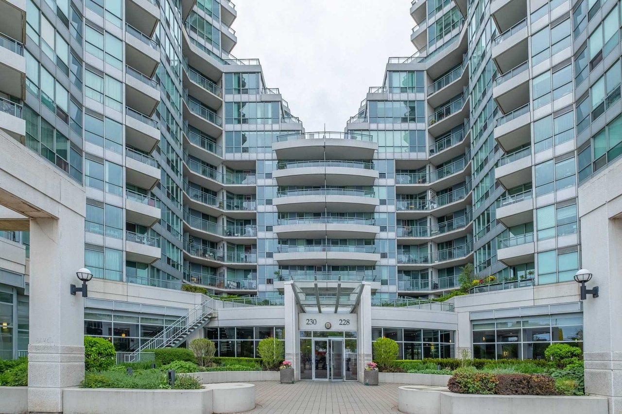 230 Queens Quay W, Ste 222