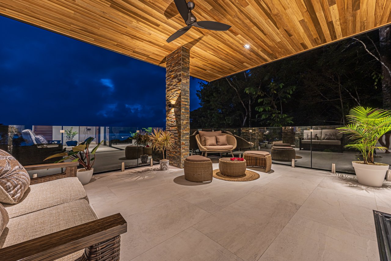 Casa Koules – Architectural 5-Bedroom Oceanview Estate in Prestigious Costa Verde Estates