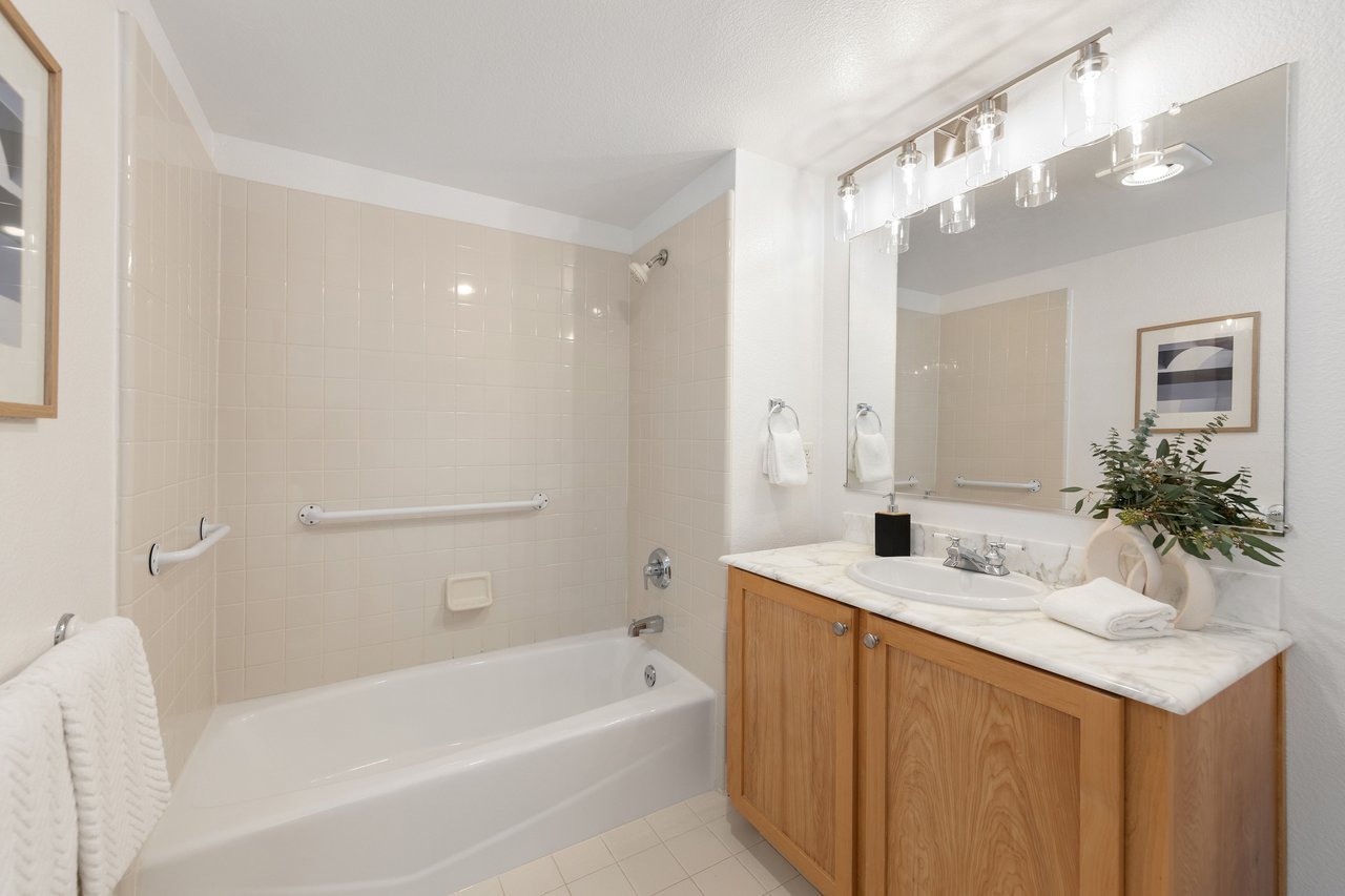 Modern Living in Lower Pacific Heights