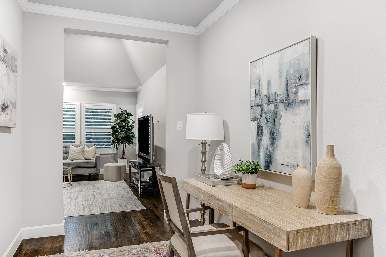 6910 Frontierwood Pl