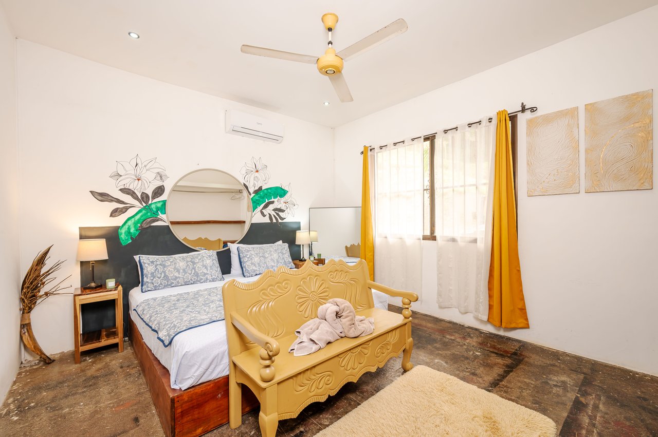 Cornett Retreat | Multi-Unit Colonial Compound 10 Mins to Playa Grande