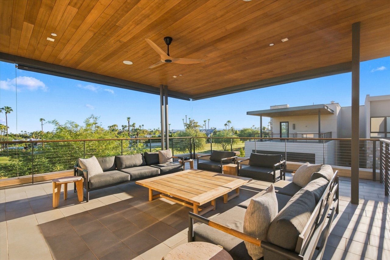 6311 E PHOENICIAN Boulevard 17